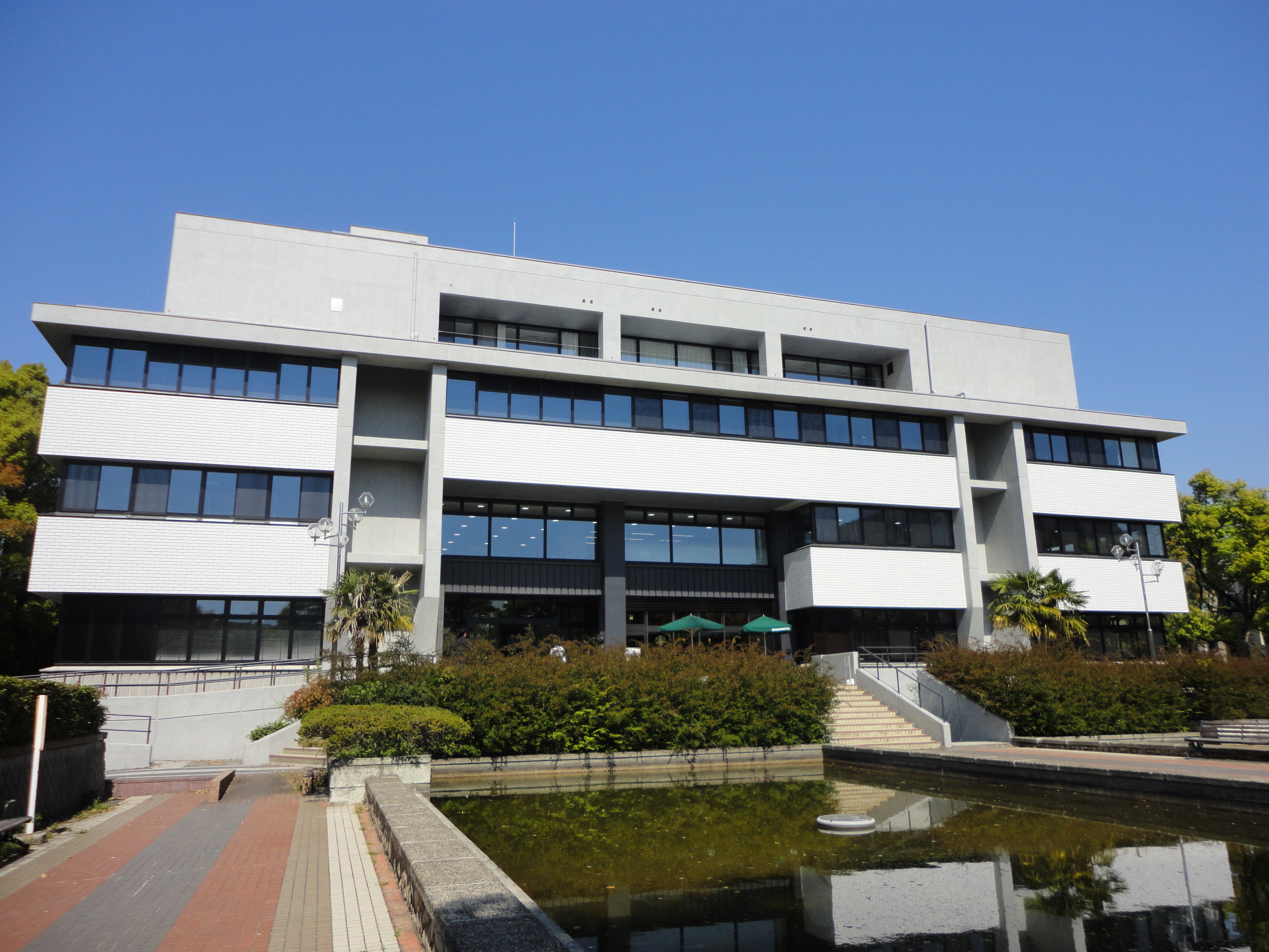 名古屋大学附属図書館